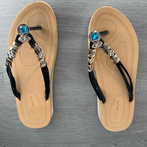 Dong k Flip flops sandals with blue jewel - Picture 3 of 8